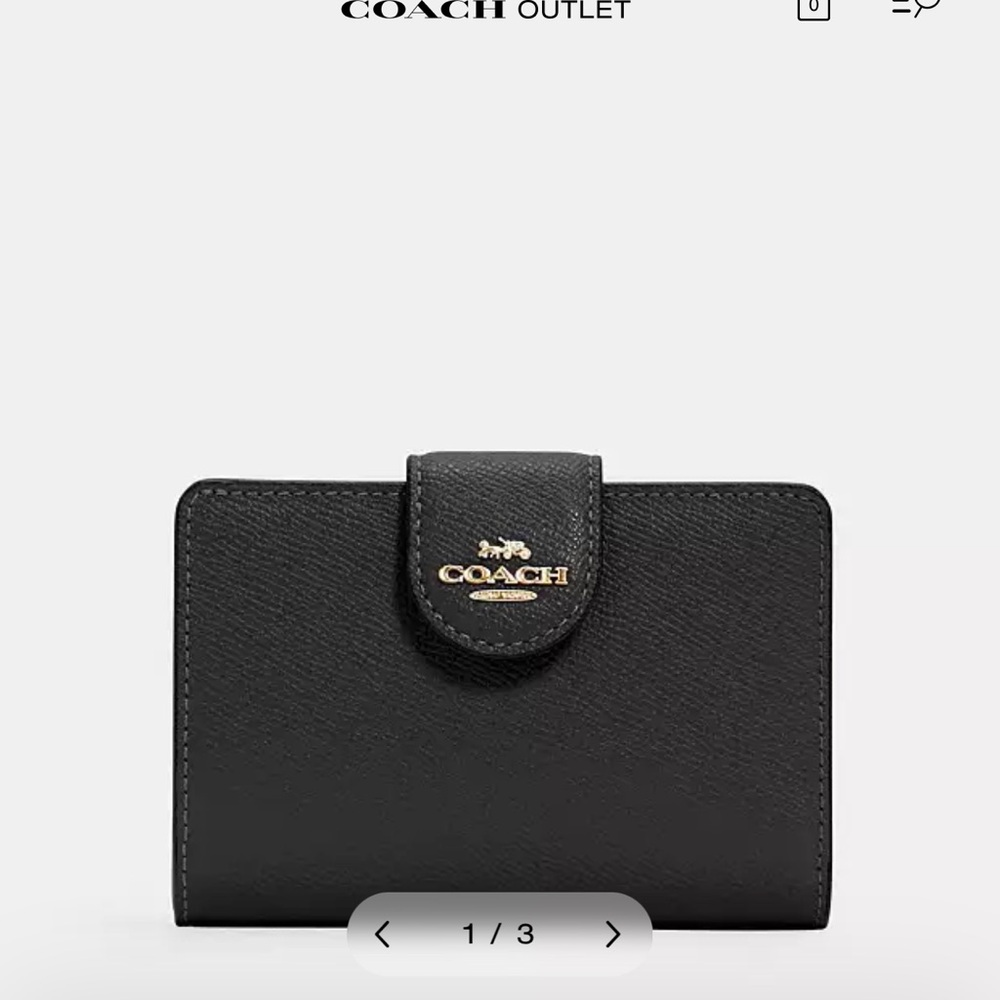 Coach Outlet Medium Corner Zip